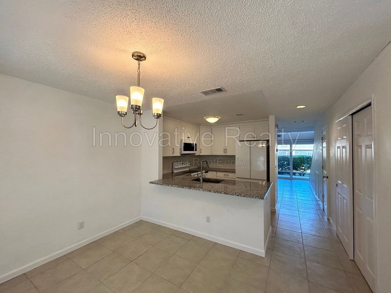 527 Sun Ridge Pl #104 - Photo 4 of 21