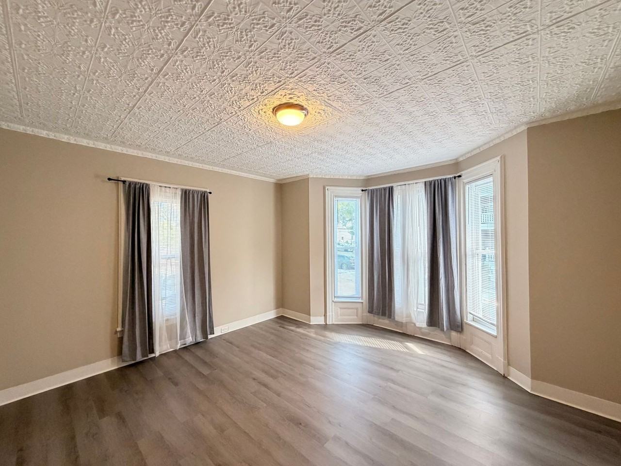 96 Prospect St #1F - Photo 2 of 12