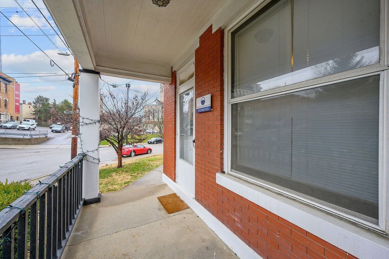 2549 University Ct #1 - Photo 2 of 14