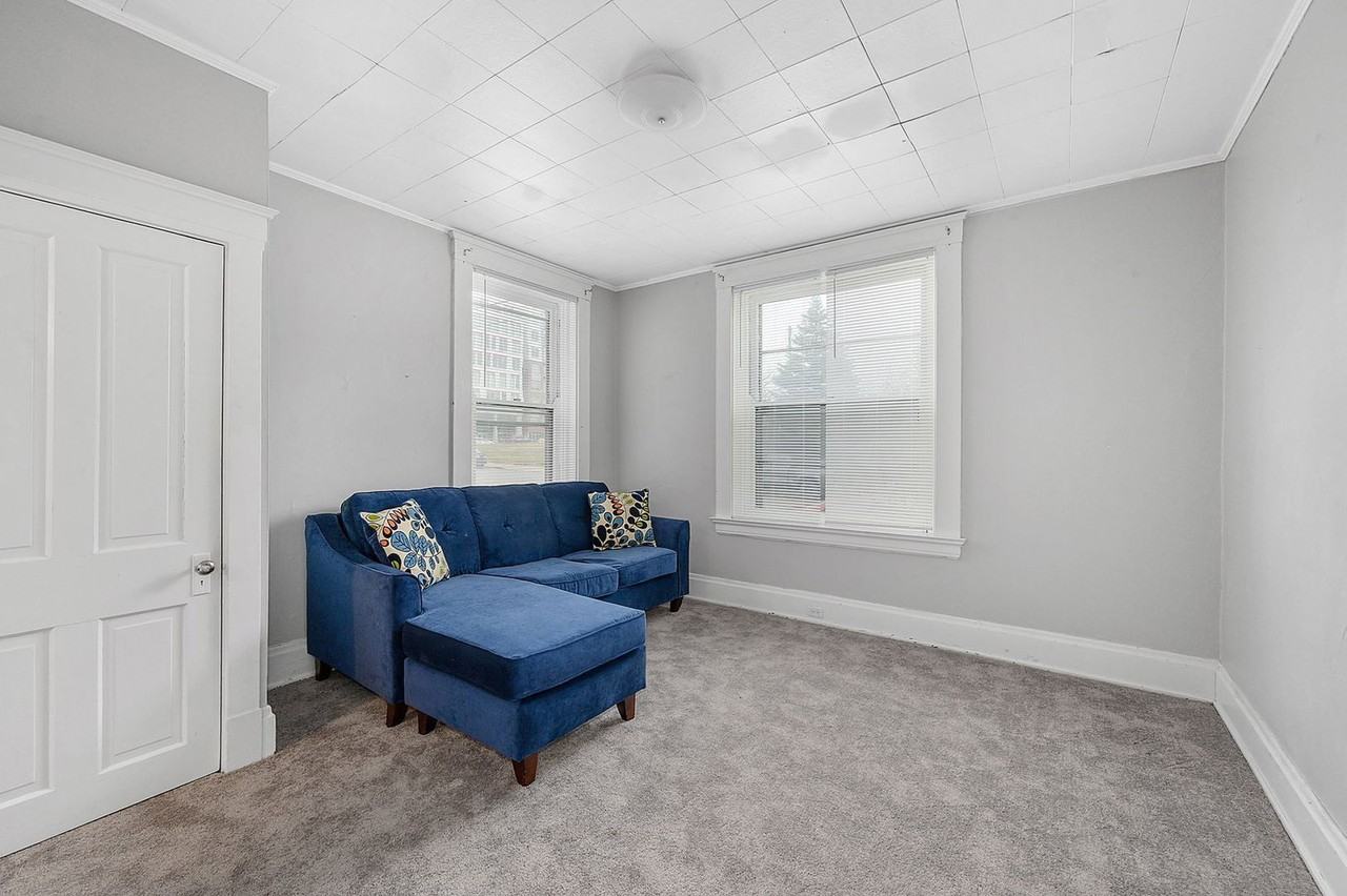 2549 University Ct #1 - Photo 3 of 14