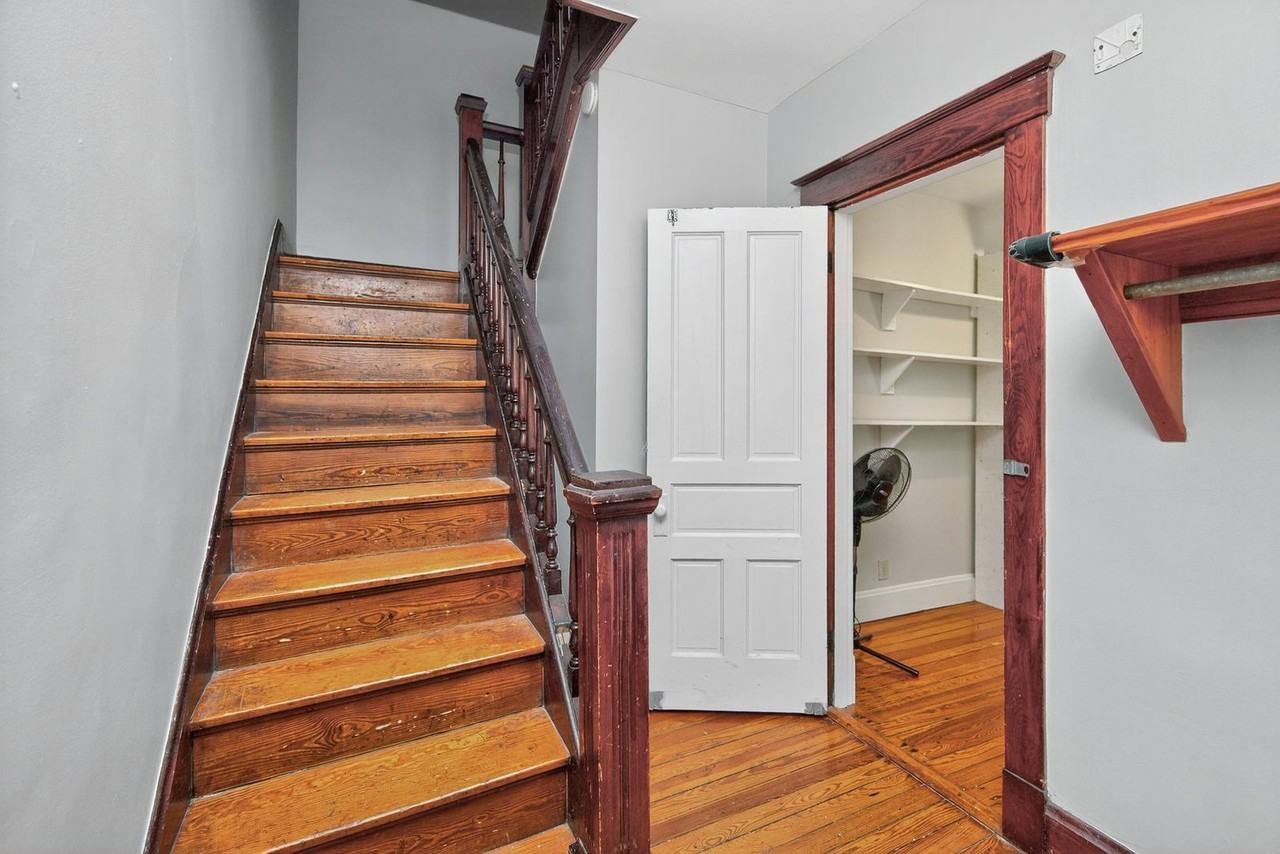 2343 Rohs St - Photo 3 of 23