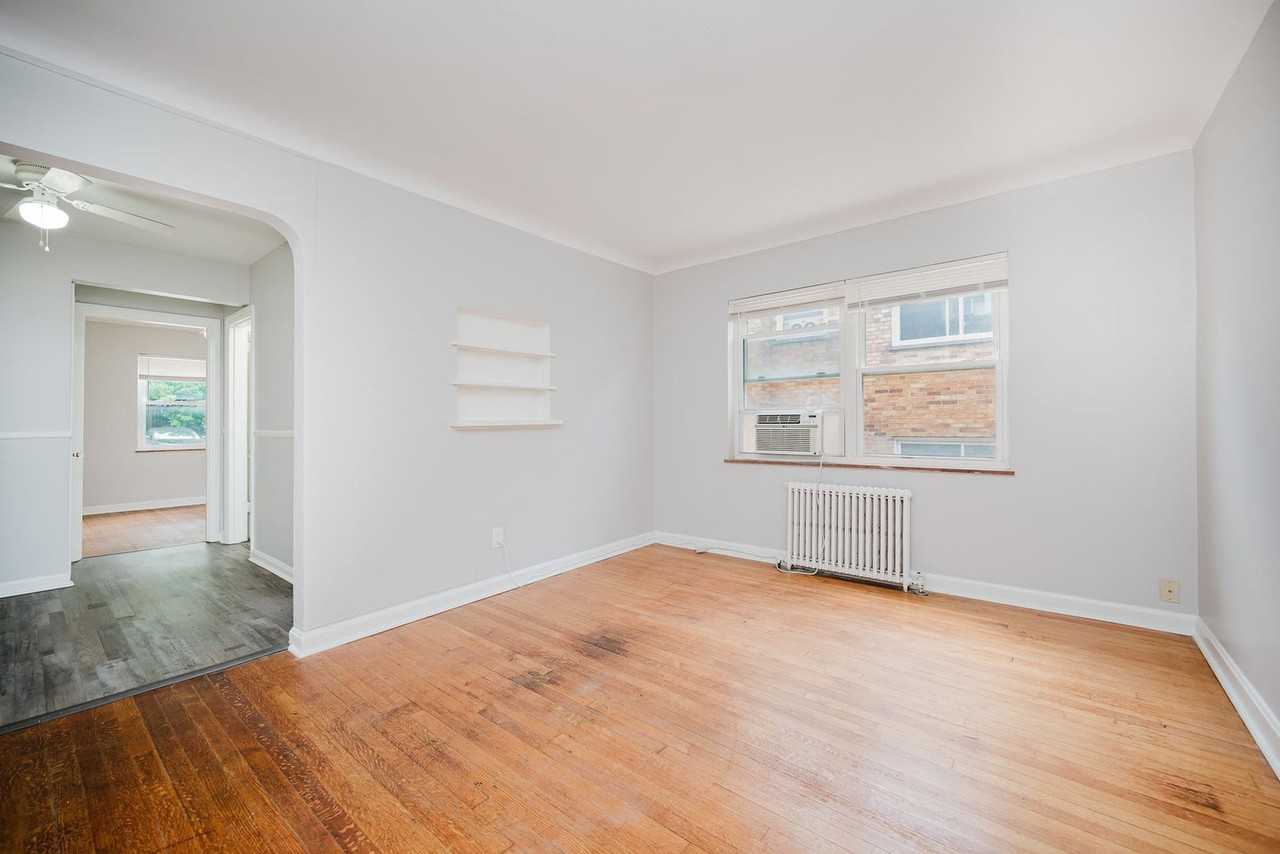 5828 Ridge Ave #6 - Photo 3 of 10
