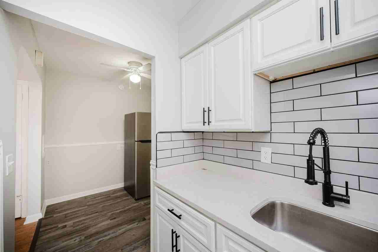5828 Ridge Ave #6 - Photo 6 of 10