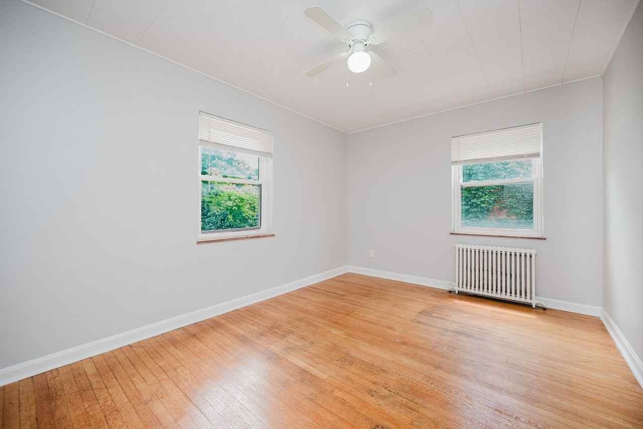5828 Ridge Ave #6 - Photo 7 of 10