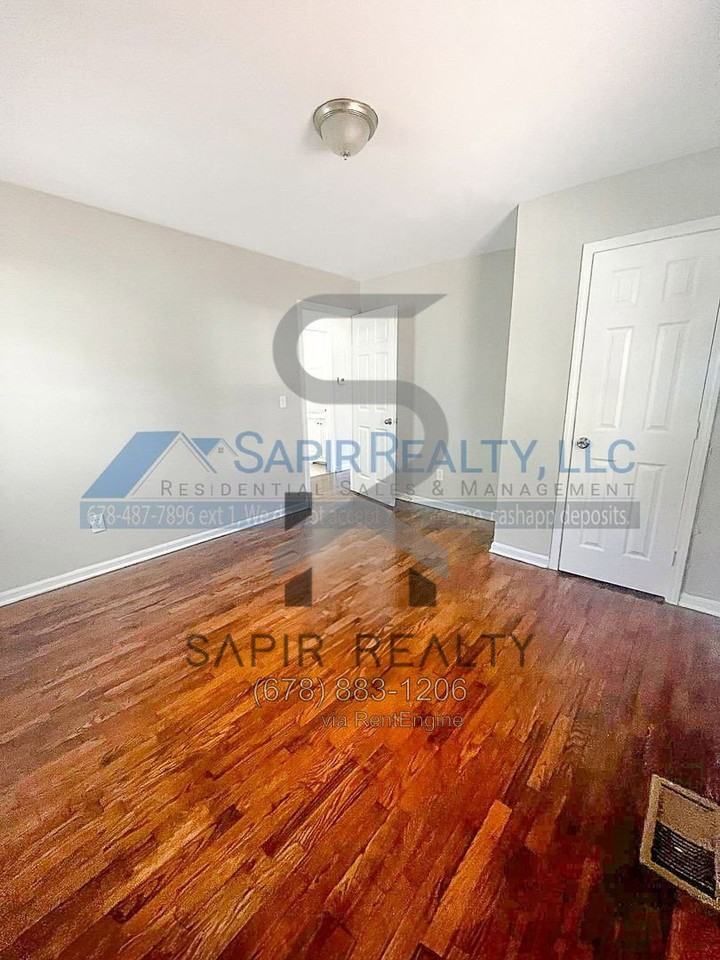 2734 Browntown Rd Nw - Photo 6 of 10