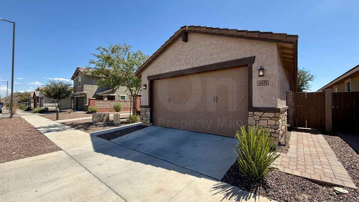 14171 W Georgia Dr - Photo 2 of 44