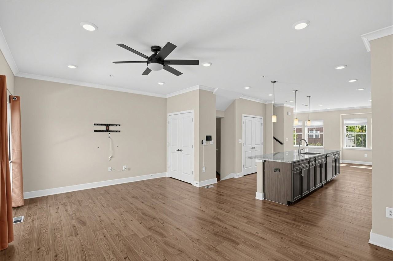 5401 Phillis Wheatley Pl - Photo 3 of 17