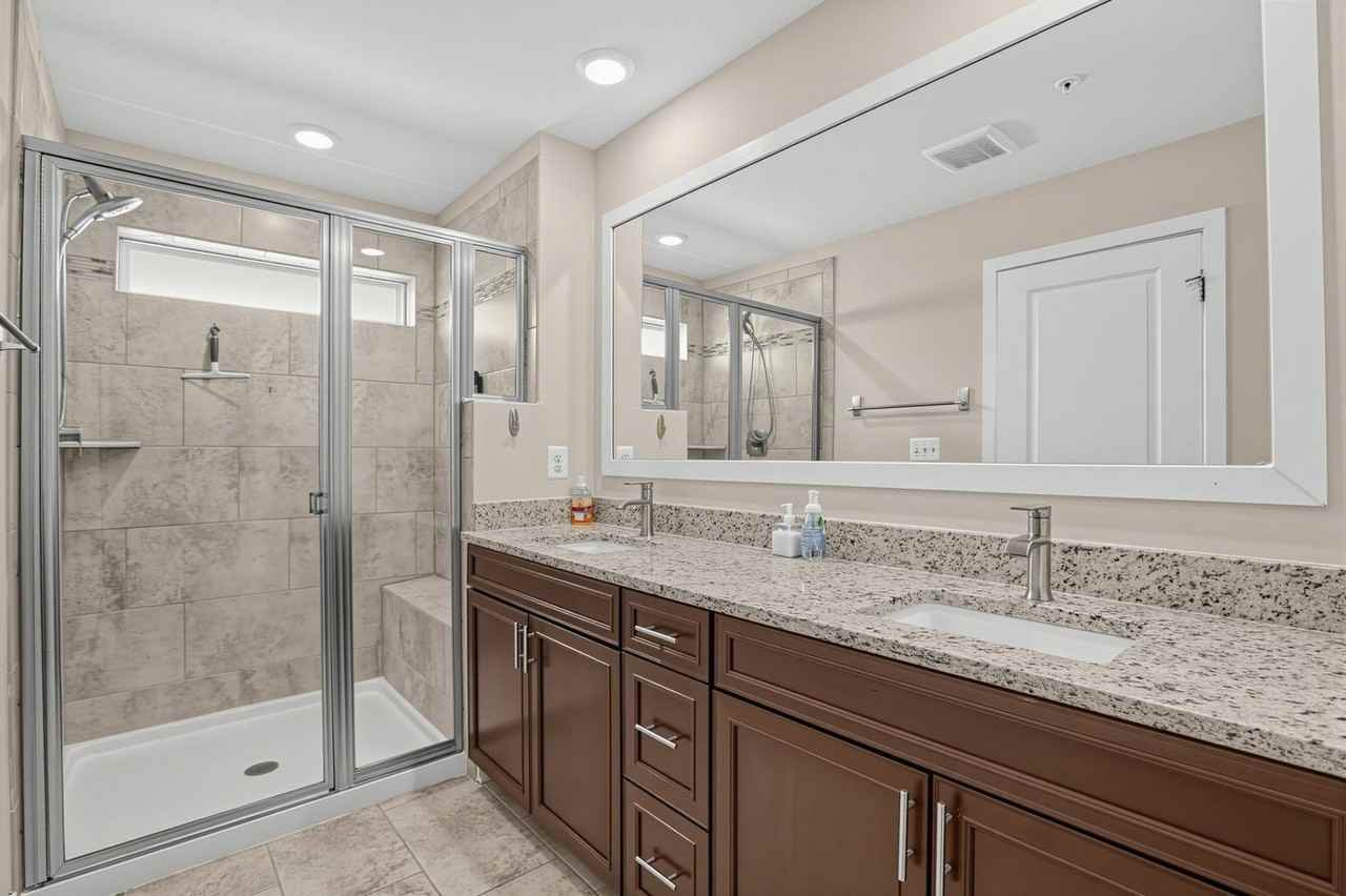 5401 Phillis Wheatley Pl - Photo 7 of 17