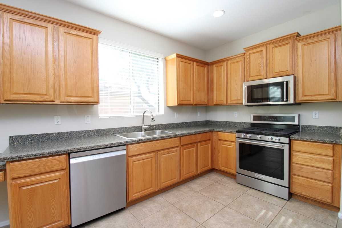 2137 E Glacier Pl - Photo 2 of 18