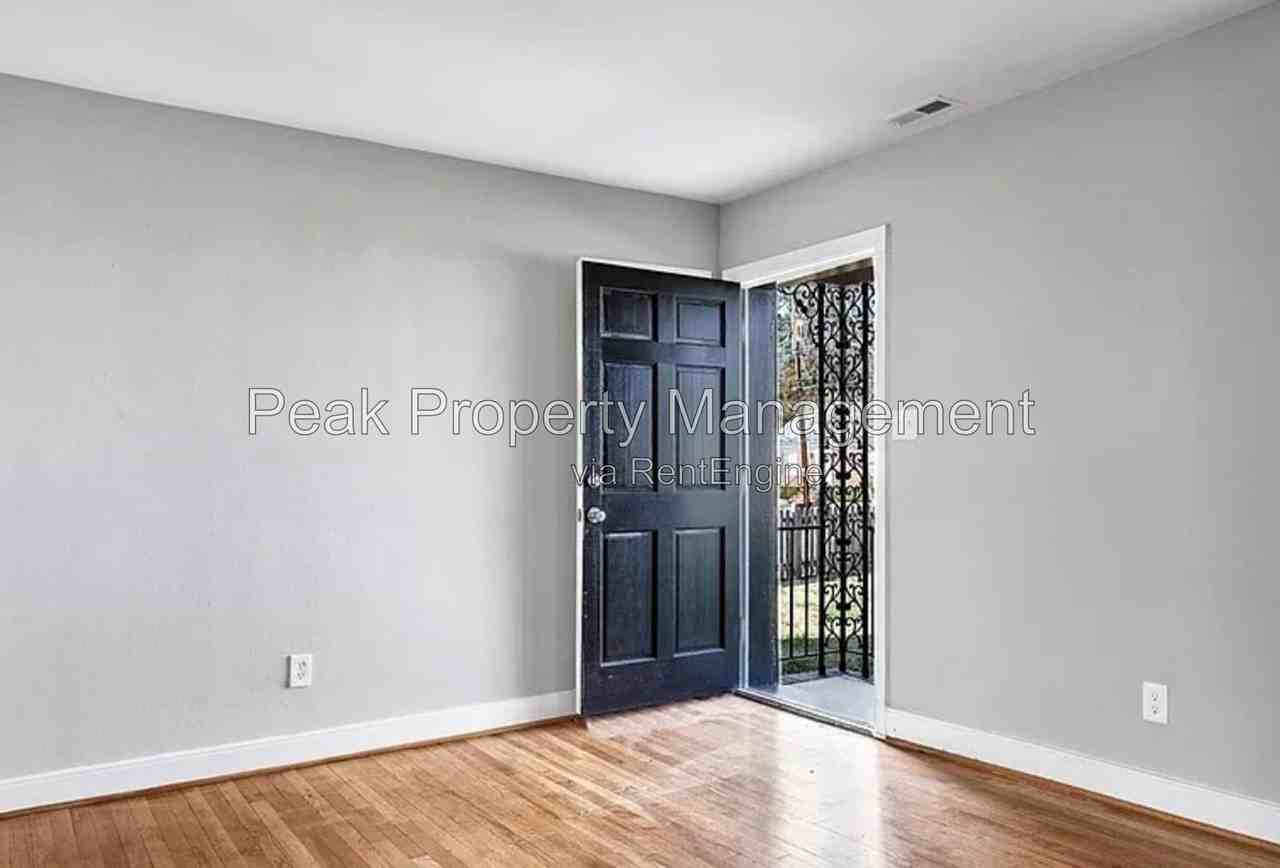 6903 Everview Rd - Photo 2 of 27