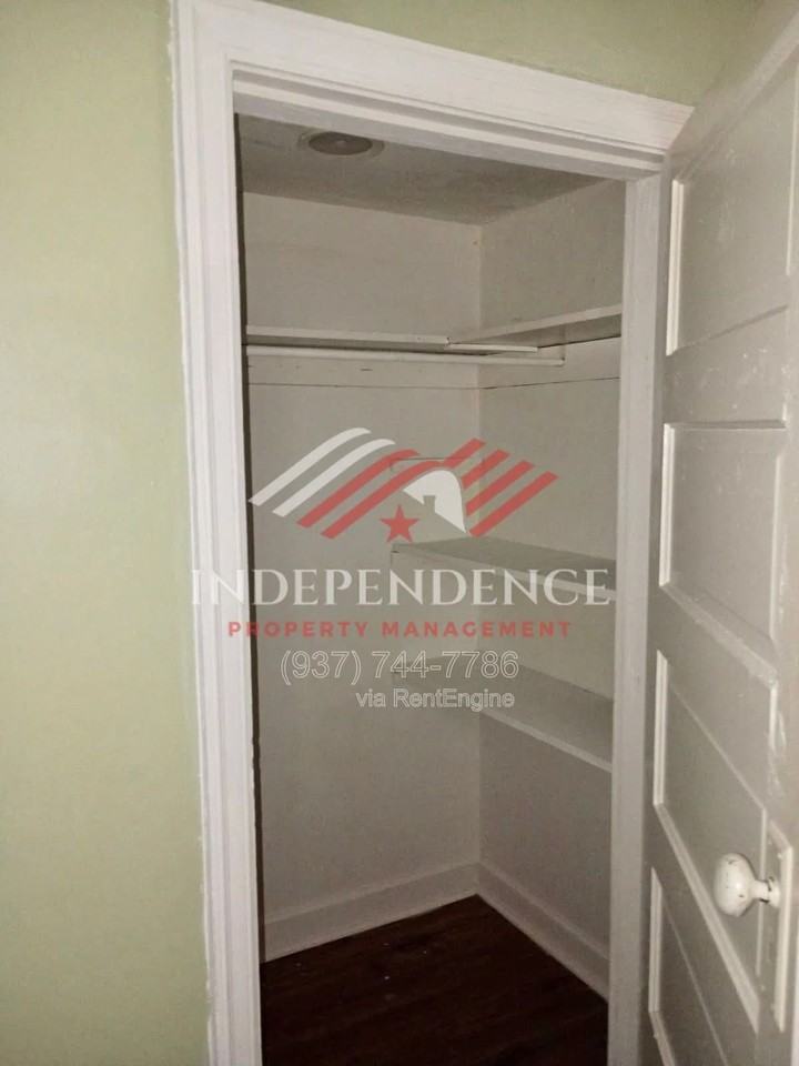 408 N Wayne St #11 - Photo 3 of 11