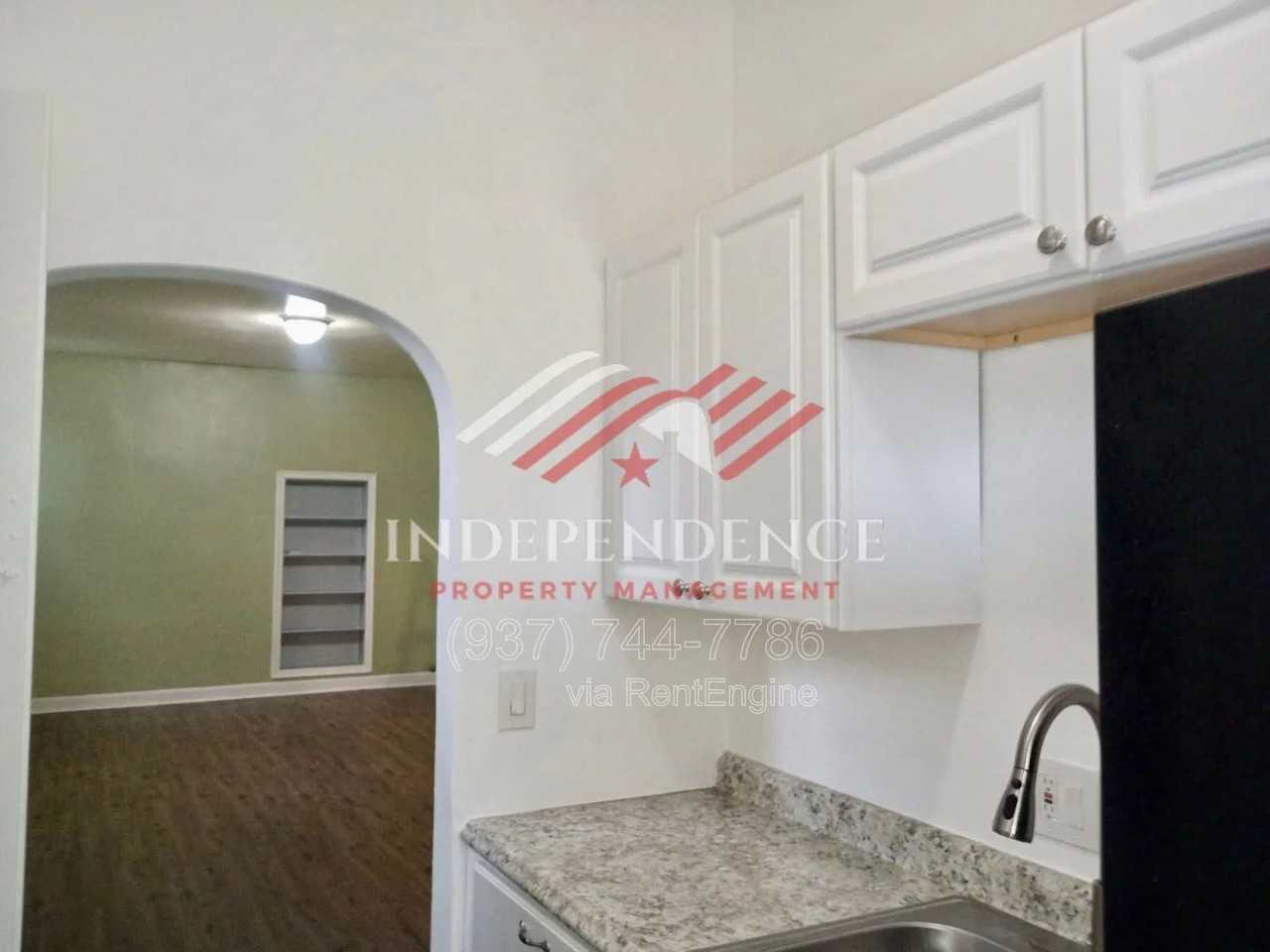 408 N Wayne St #11 - Photo 4 of 11