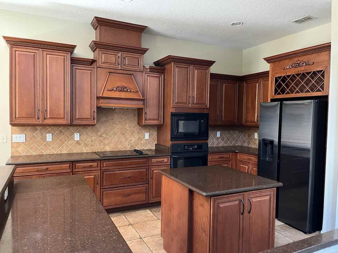 16331 Tudor Lake Ct - Photo 2 of 13