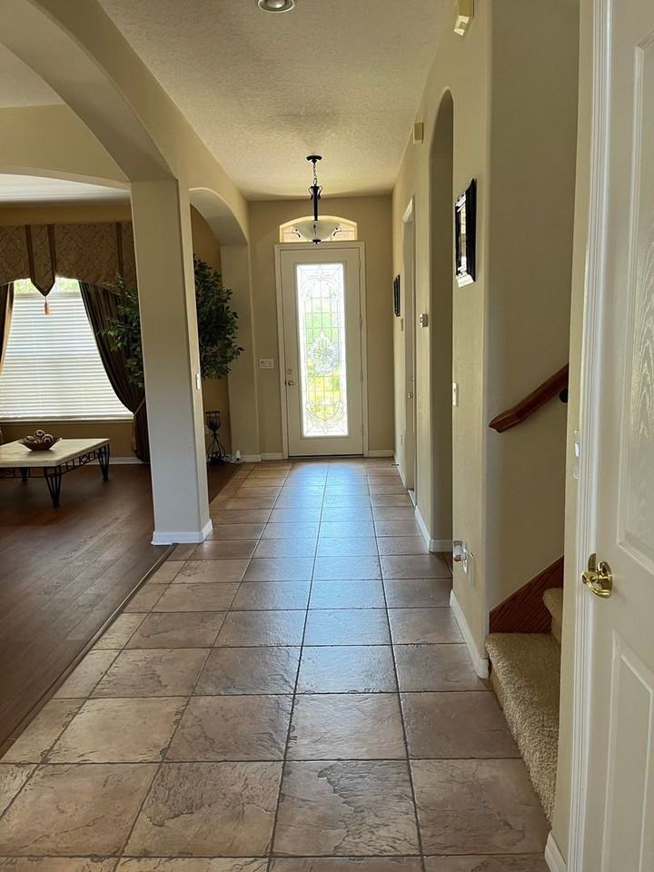 16331 Tudor Lake Ct - Photo 5 of 13