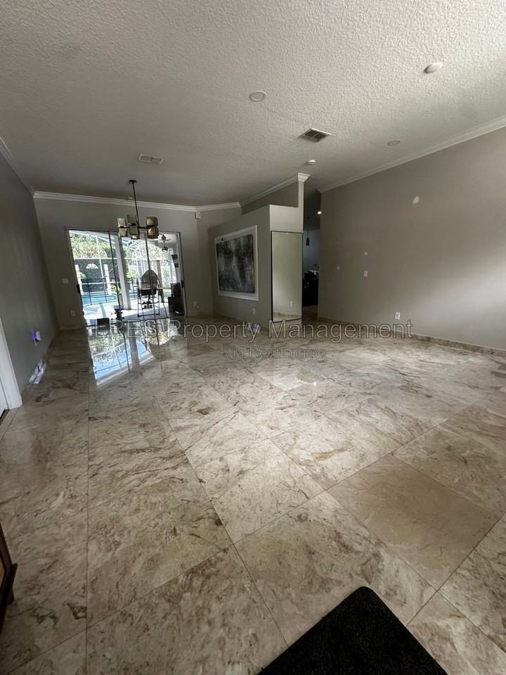 1800 Bardmoor Hill Cir - Photo 7 of 50