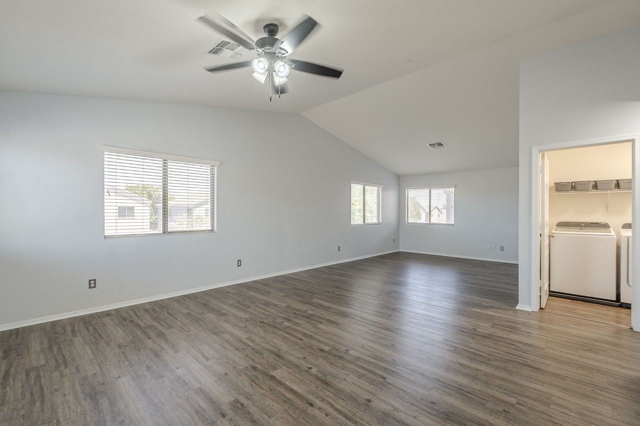 3866 W Belle Ave - Photo 6 of 37
