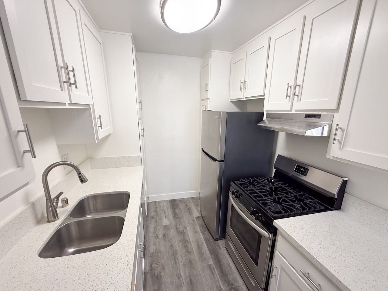 Woodman Apartments - Photo 5 of 17