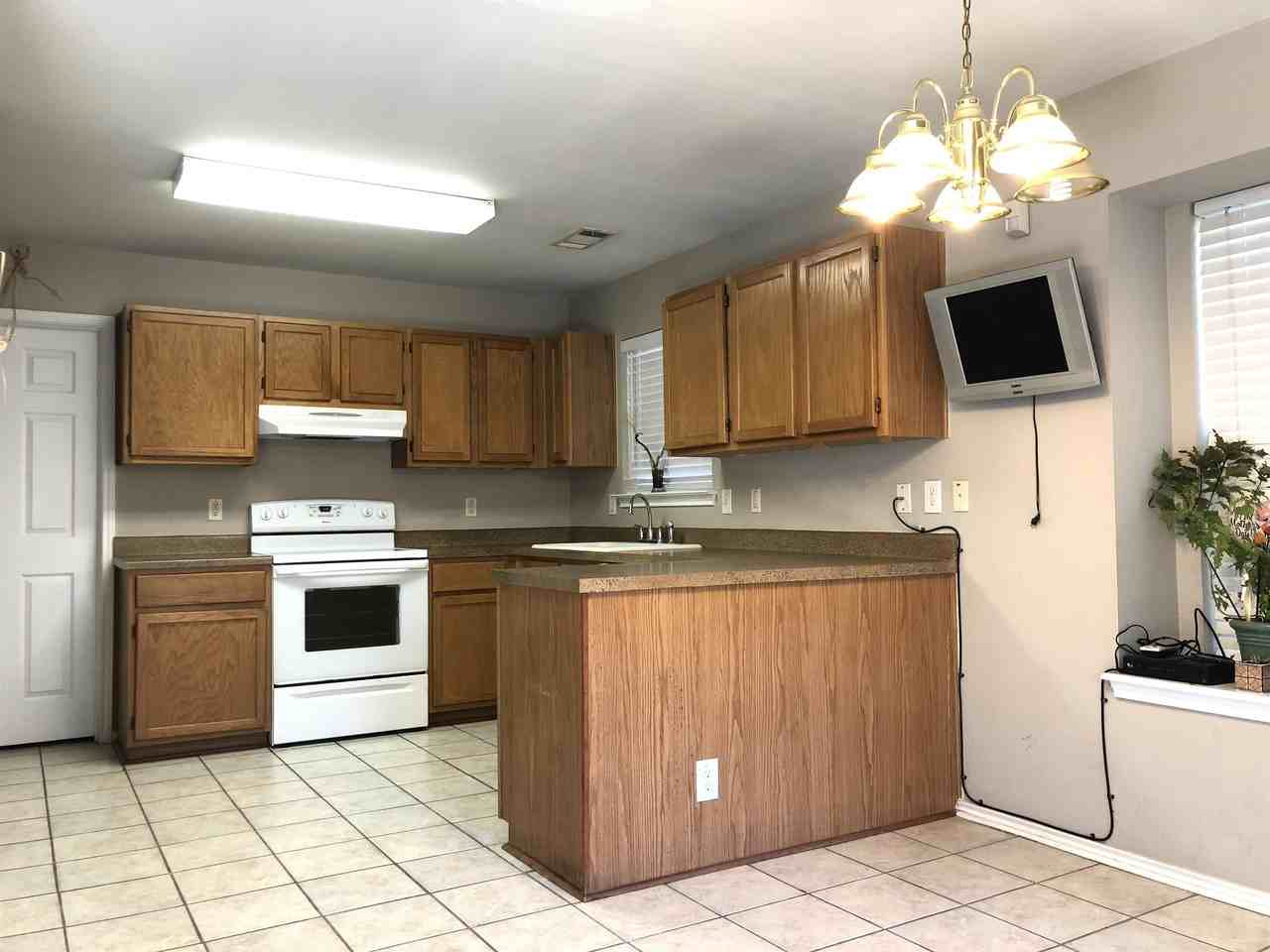 731 Leopard Hollow San Antonio, Tx. - Photo 7 of 29