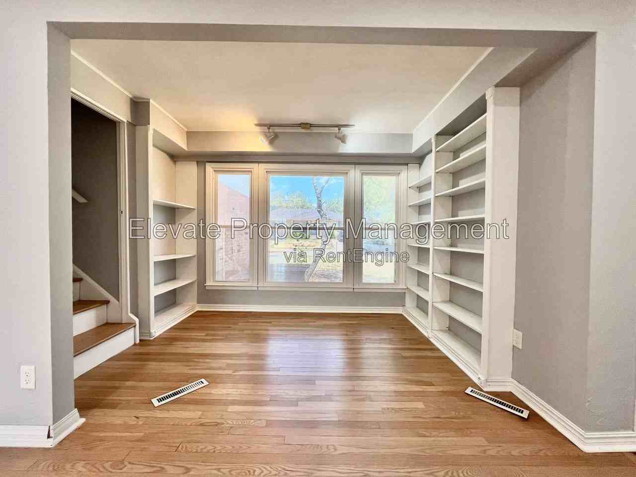 2924 Nw 71st St - Photo 3 of 24