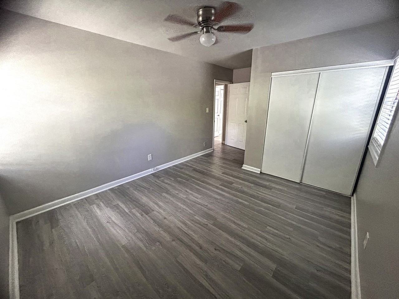 214 Ridgewood Ave #214 - Photo 4 of 19