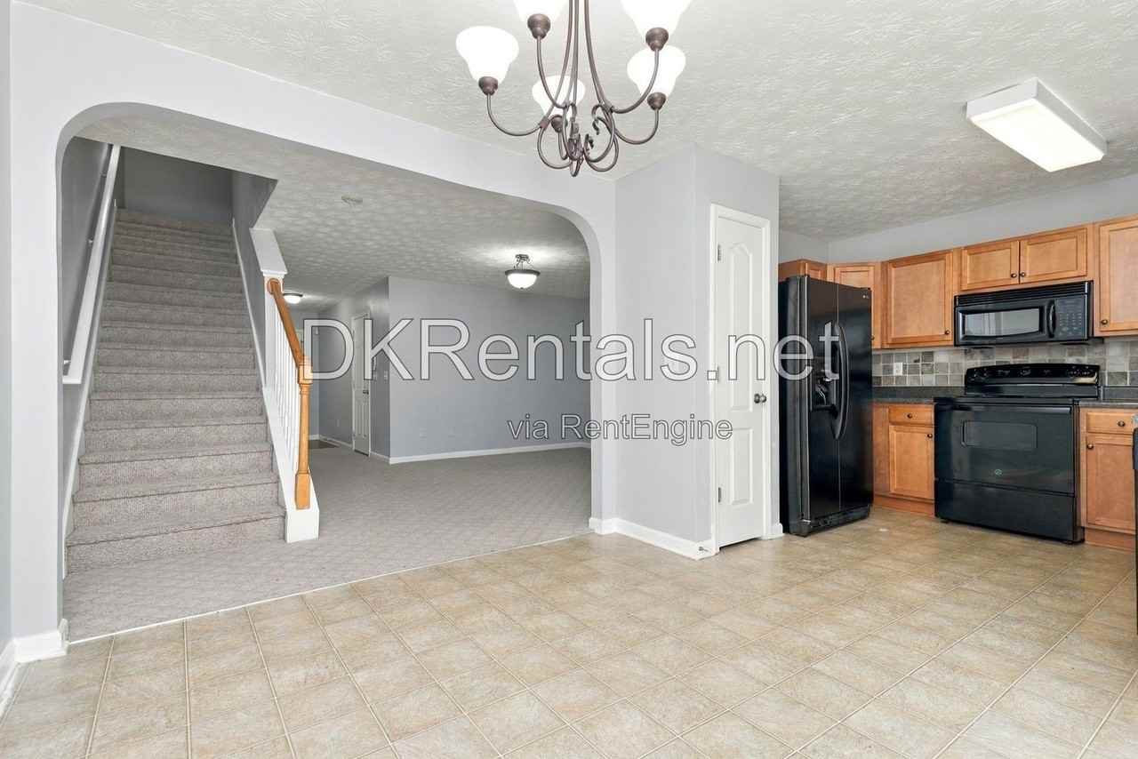 935 Magnolia Gardens Walk - Photo 5 of 15