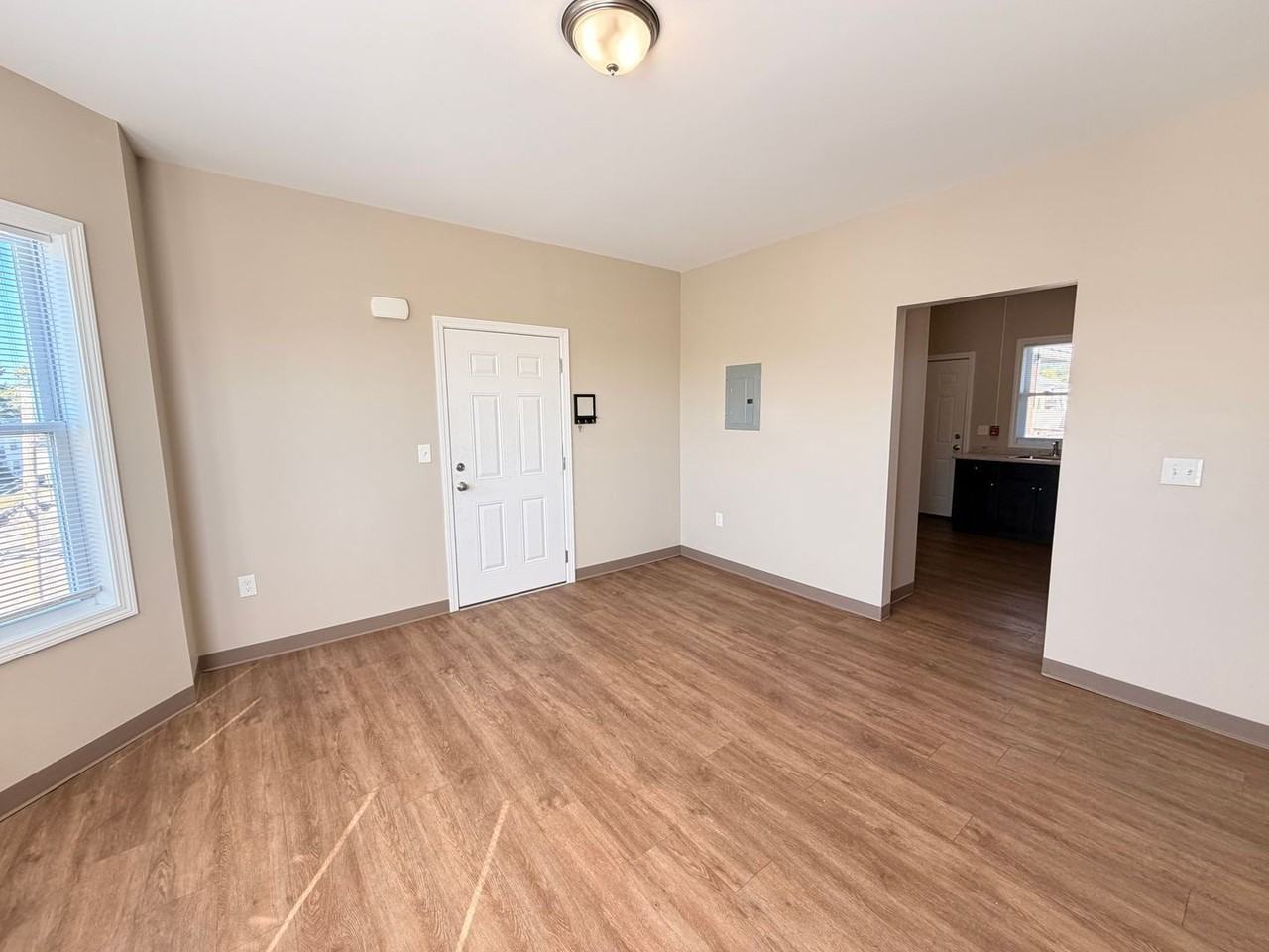 461 Beech St #3 - Photo 6 of 19