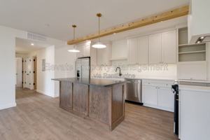featured image of 844 Nw 43rd St #301