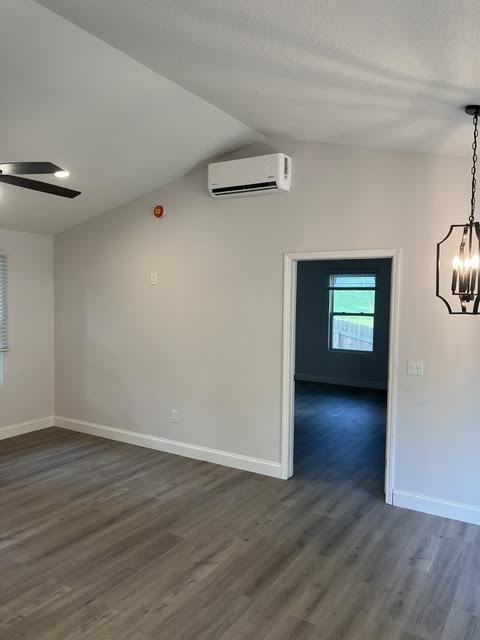 905 Dorothy St - Photo 5 of 13