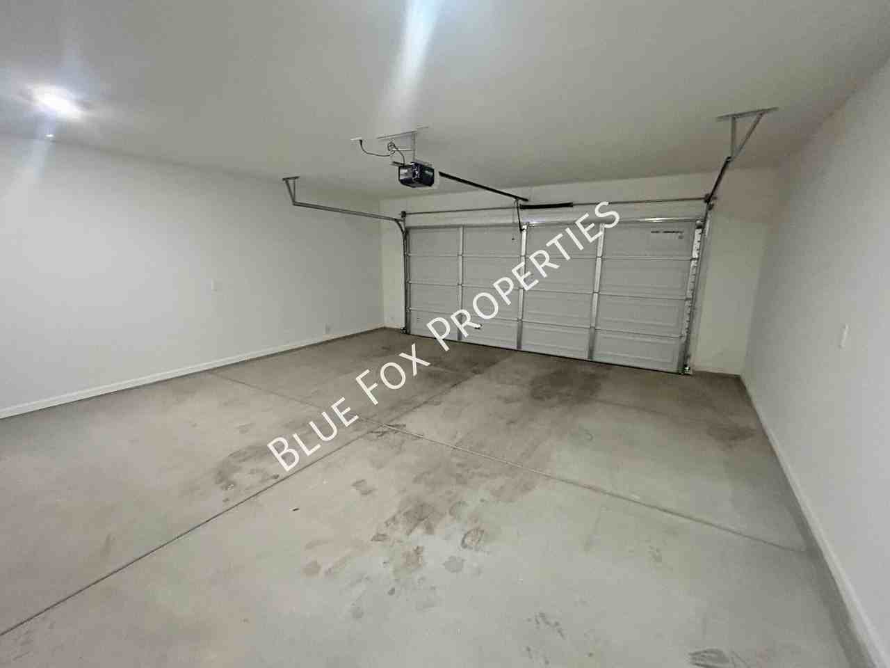 6973 W Jadewood Ln - Photo 2 of 39