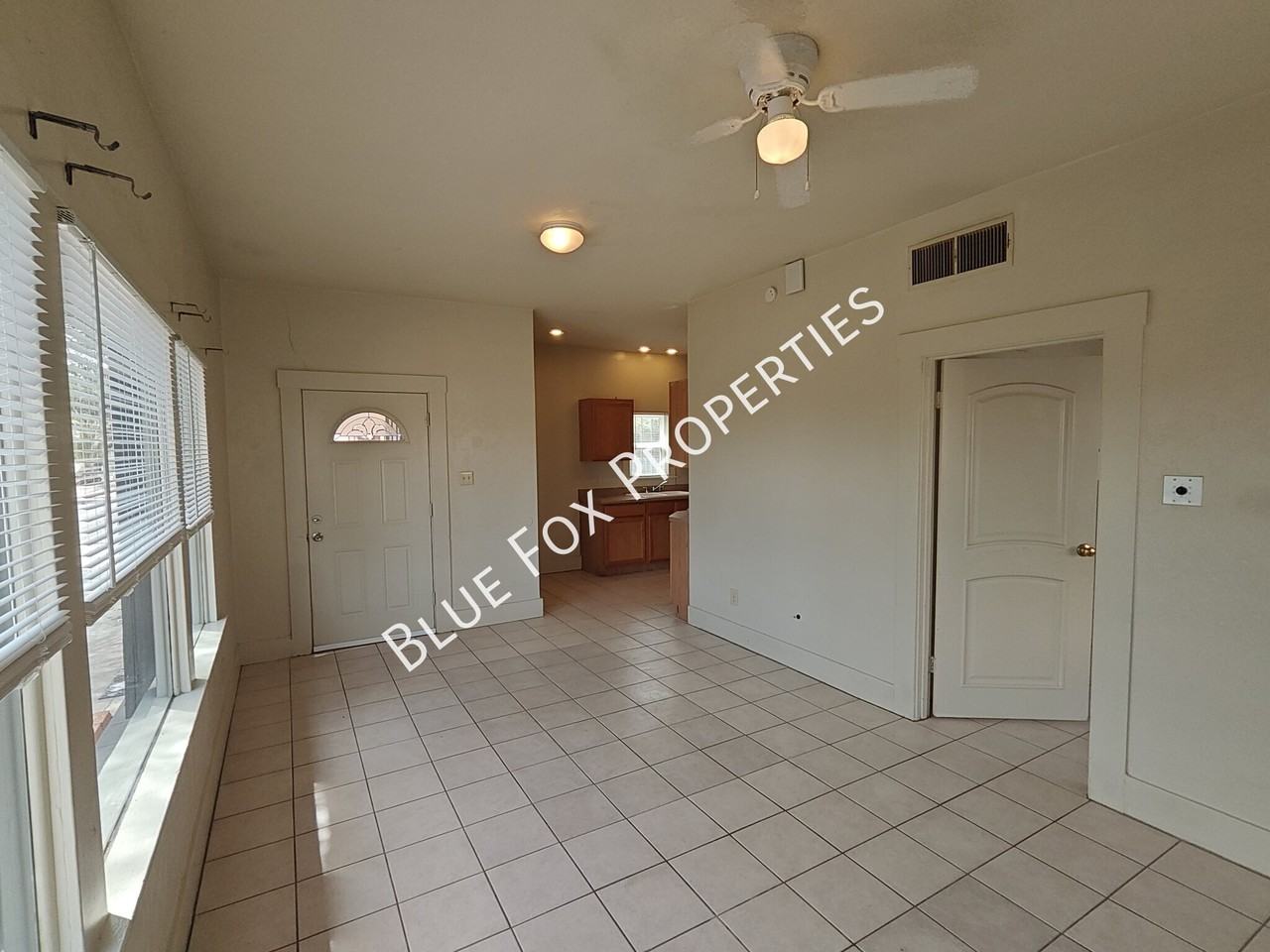 1501 N 6th Ave - Photo 3 of 33