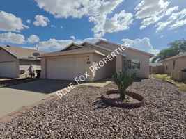 featured image of 7960 S Lennox Ln