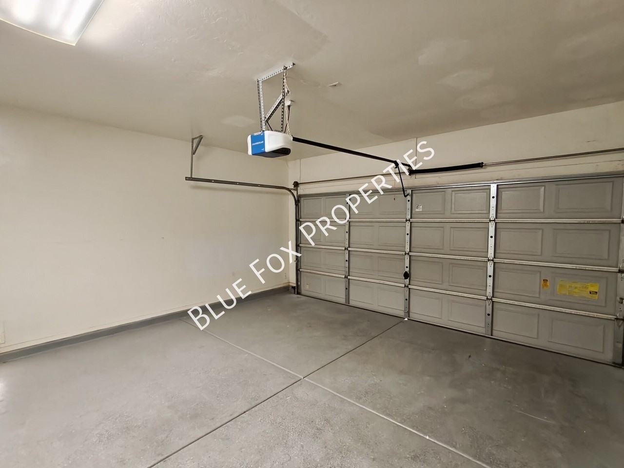5680 W Shady Grove Dr - Photo 2 of 28