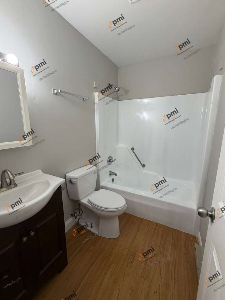 5372 Plaza Ave #5370 - Photo 6 of 14