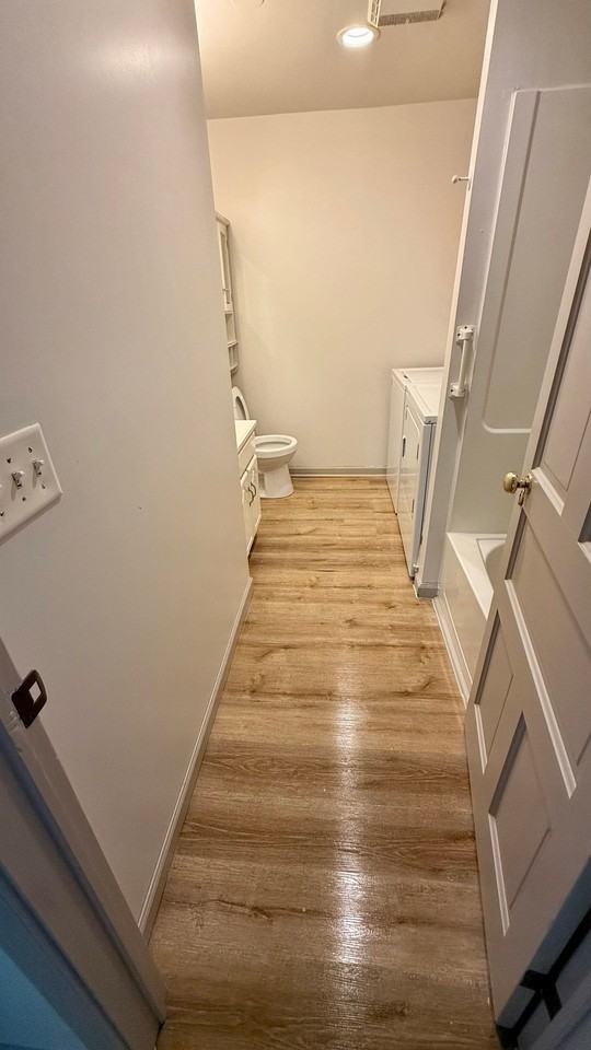 236 Laurel St - Photo 7 of 17