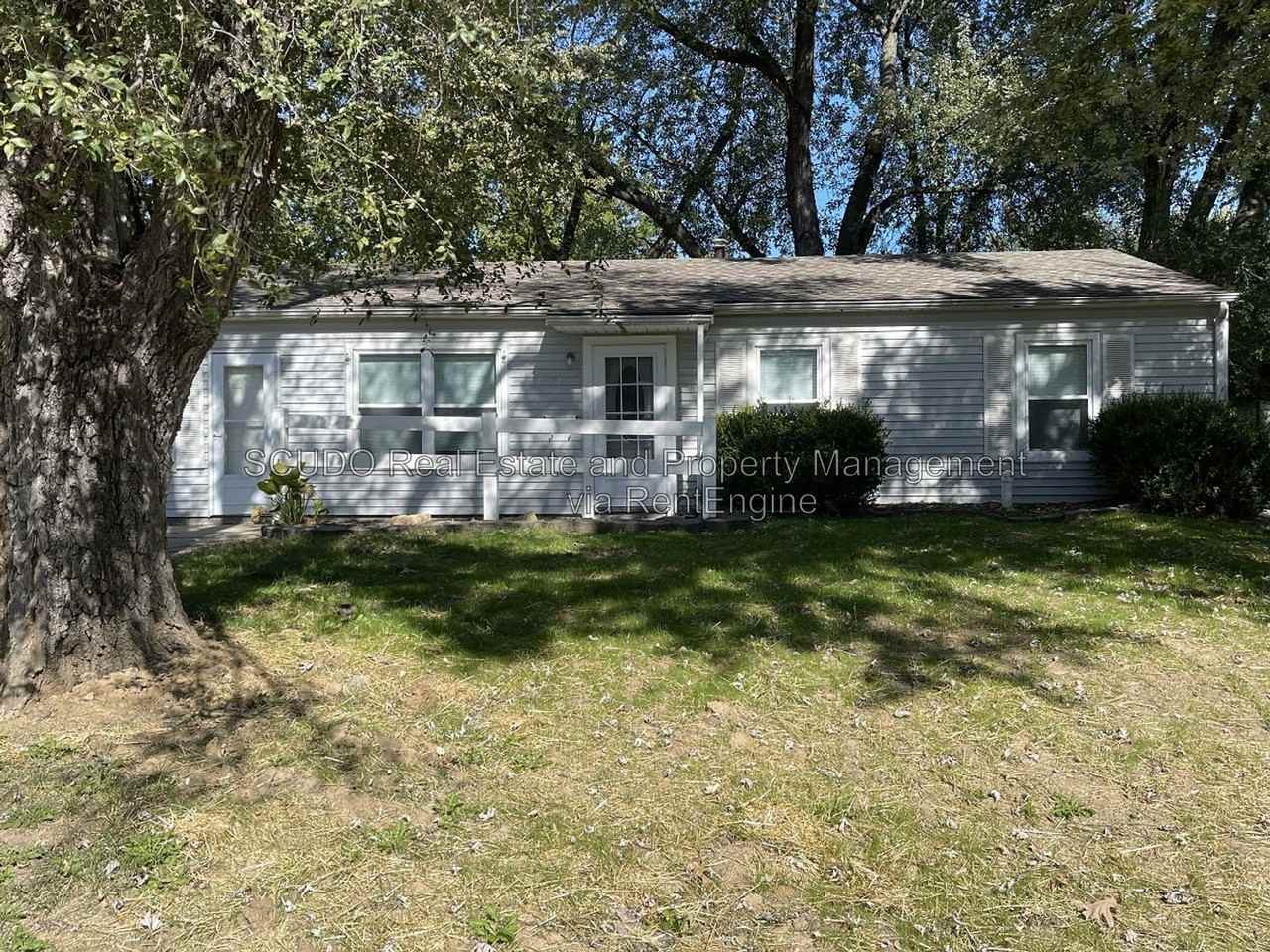 18512 E 5th St N - Photo 2 of 18