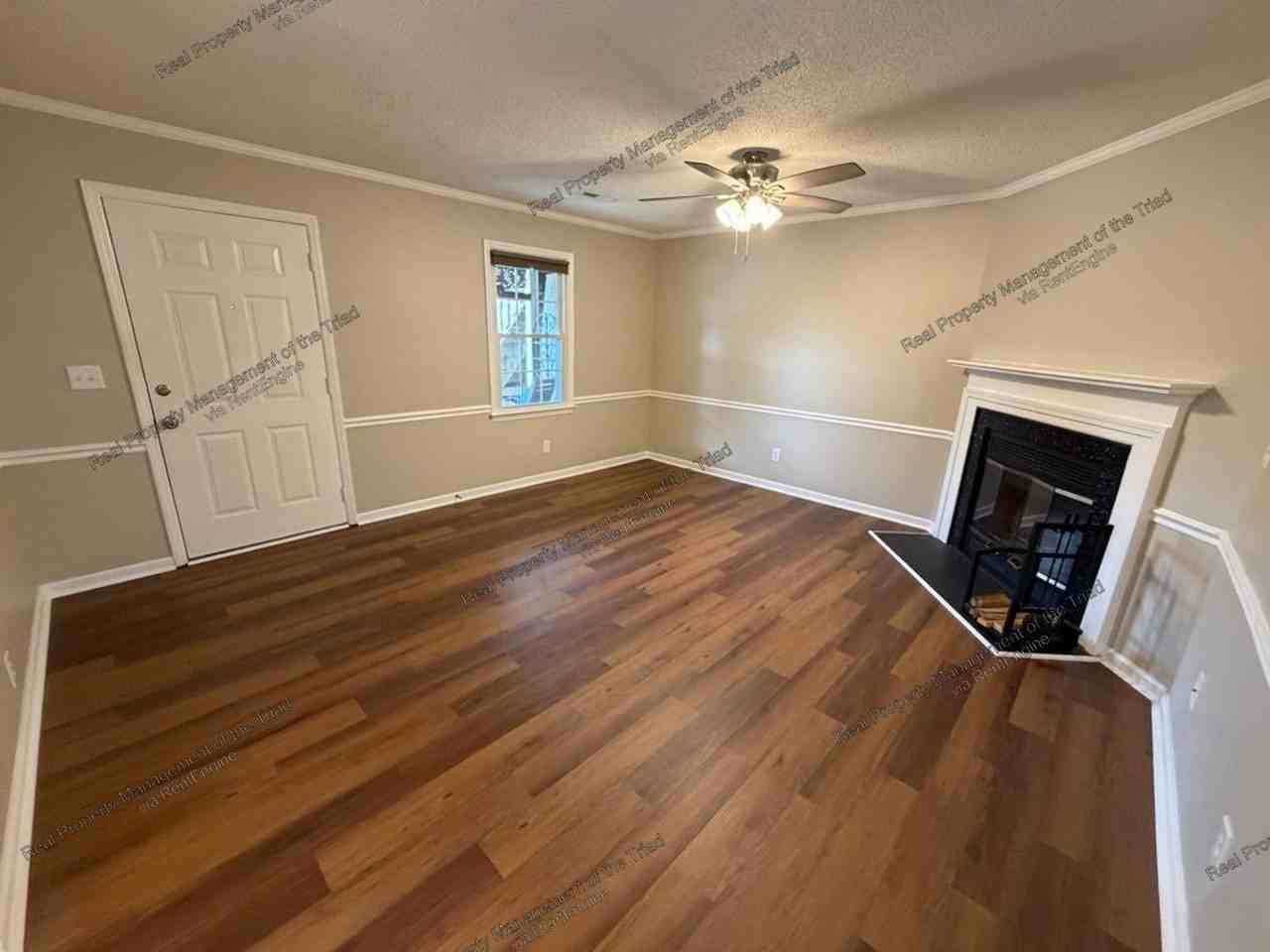 243 Olde Vineyard Ct - Photo 3 of 17