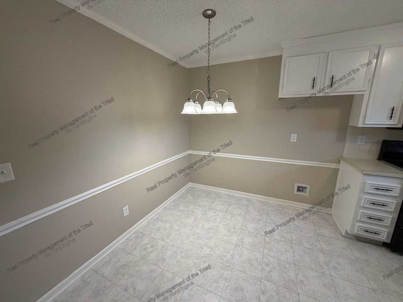 243 Olde Vineyard Ct - Photo 5 of 17