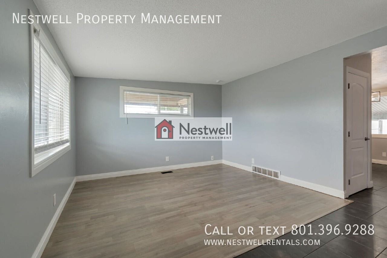 1911 W Rocky Rd - Photo 5 of 29