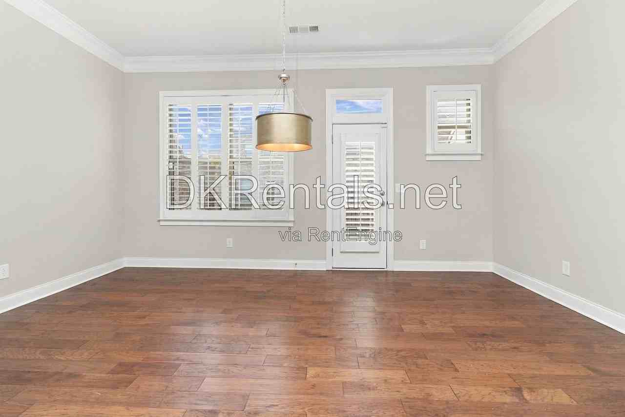 2311 Mclean Chase Se - Photo 6 of 15