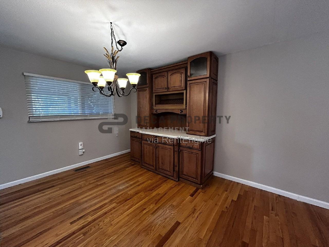 4774 Central School Rd - Photo 5 of 28