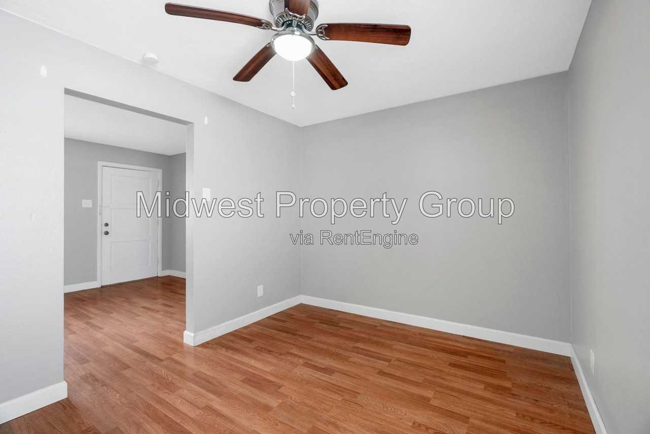9204 Lackland Rd #7 - Photo 7 of 13