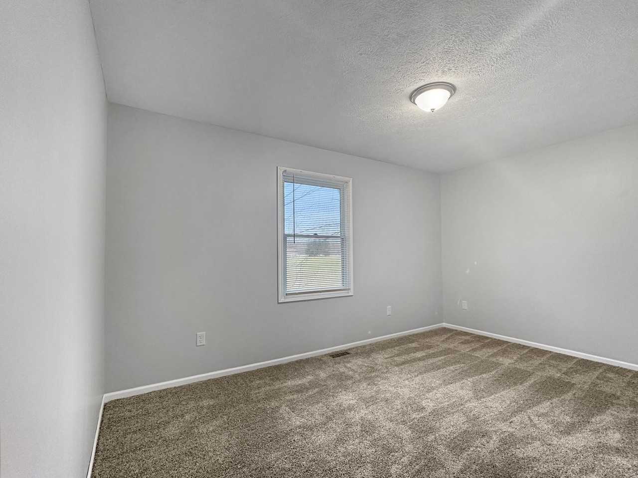 6572 Winans St - Photo 7 of 10