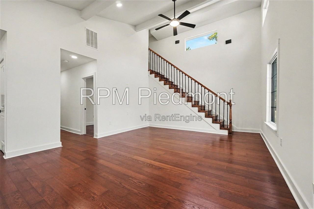 2822 Waters Rd Sw - Photo 3 of 30