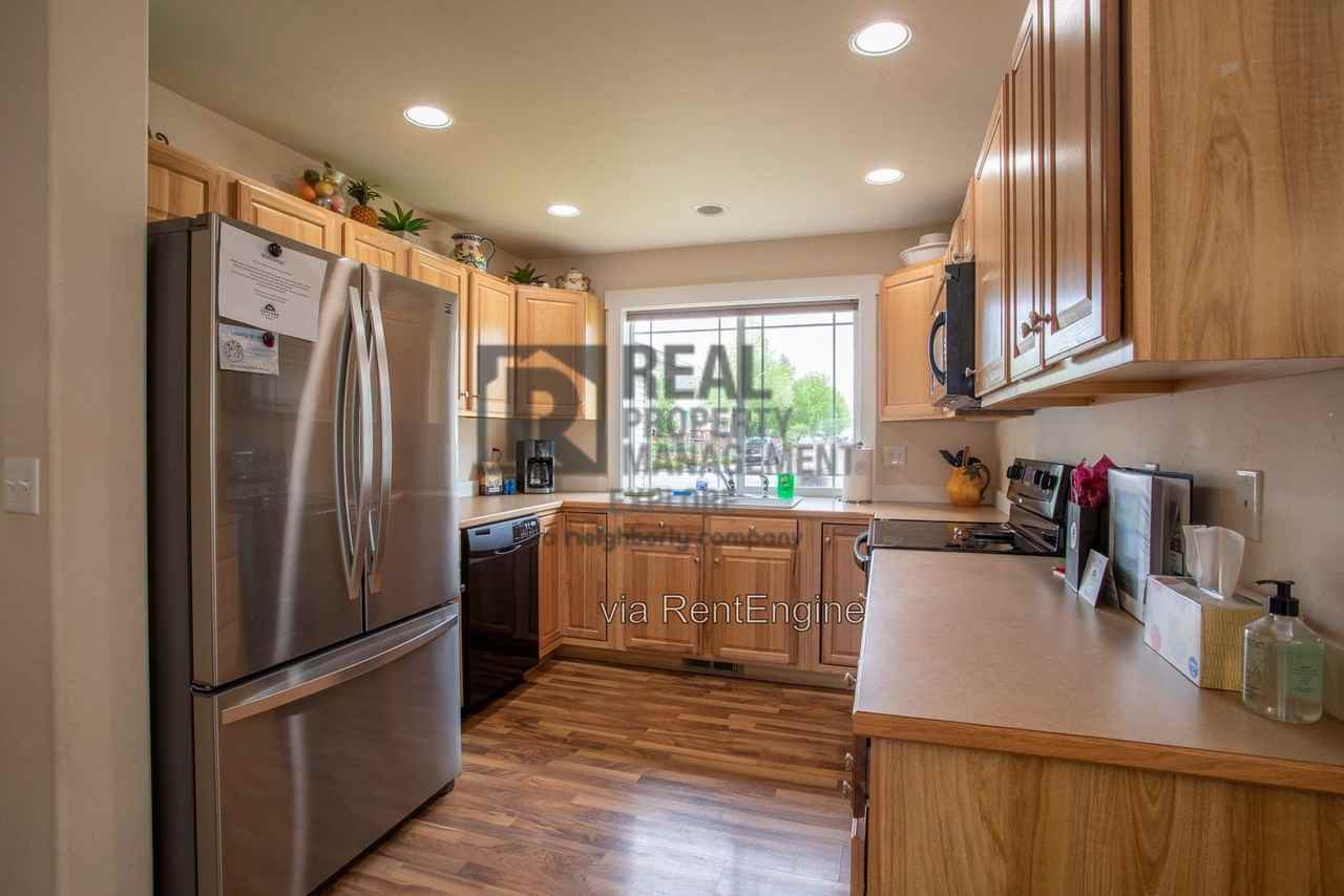 1900 Teal Dr - Photo 7 of 18