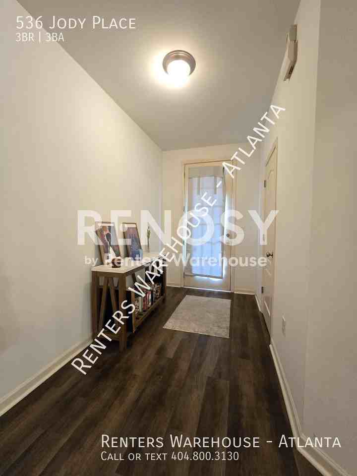536 Jody Pl - Photo 2 of 28