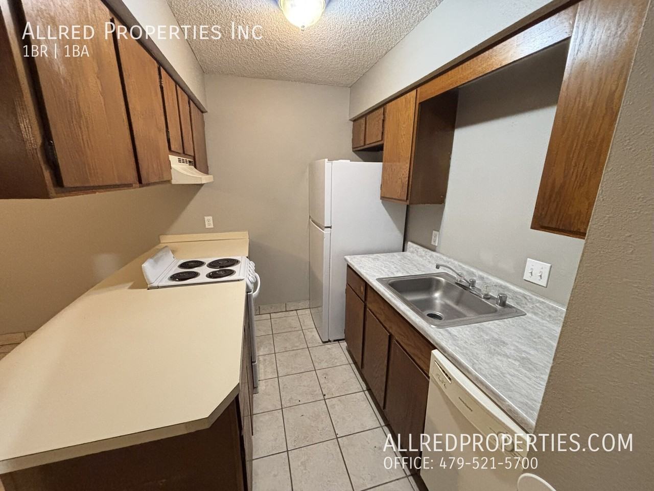 1390 W Wedington Dr #11 - Photo 6 of 10