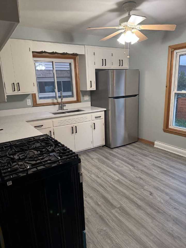 3537 N 85th St - Photo 6 of 10