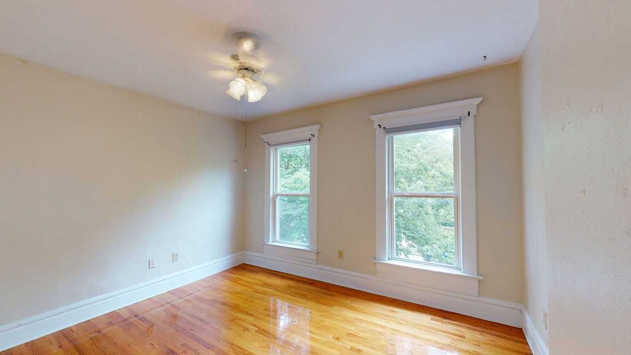 180 W 8th Ave - Photo 7 of 10