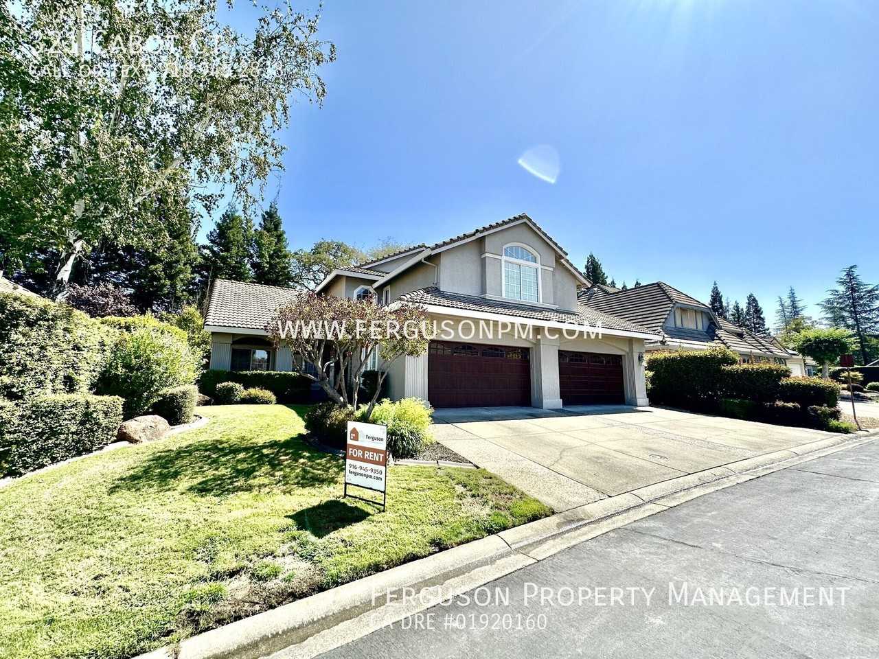 321 Cabot Ct