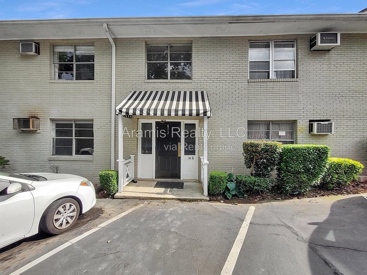 812 Piedmont Ave Ne - Photo 2 of 16